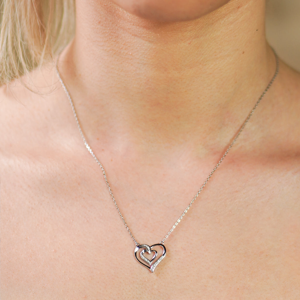 Infinite Heart Chain
